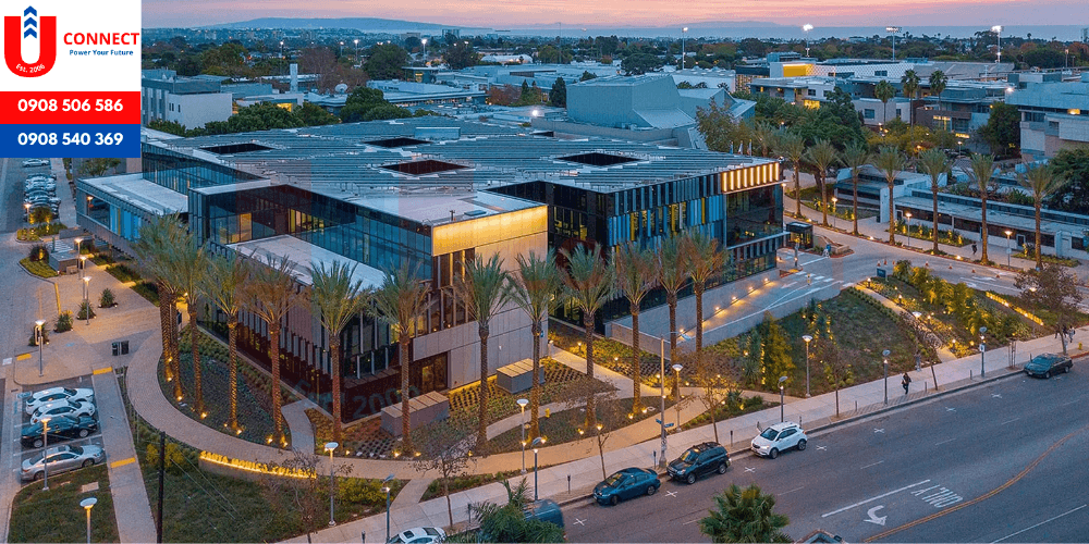 Cao đẳng Santa Monica, bang California - Mỹ